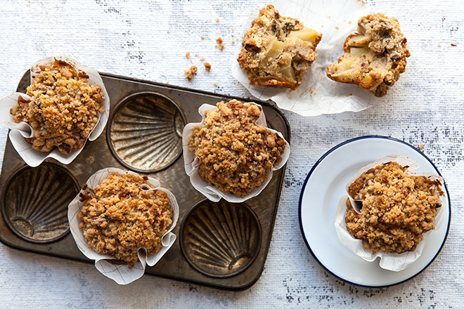 Pretty amazing apple strudel muffins - Yuppiechef Magazine