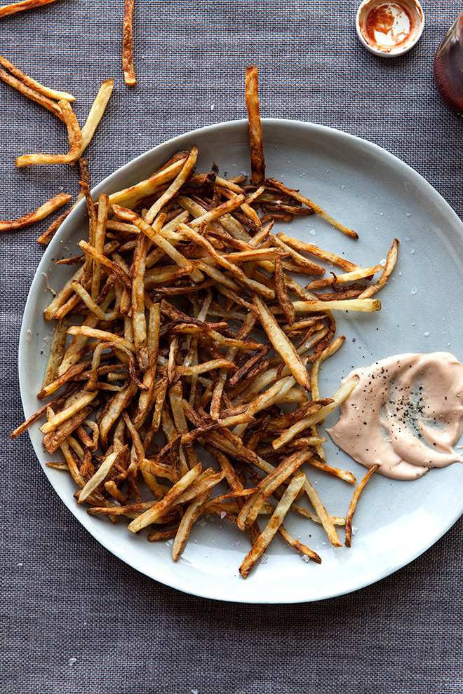 Easy shoestring fries in the Airfryer