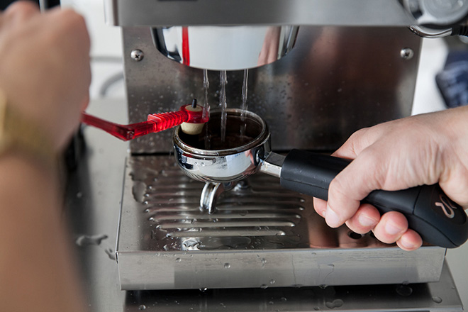 Cleaning your espresso machine