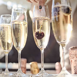 POP Mobile Champagne Bar Closeup