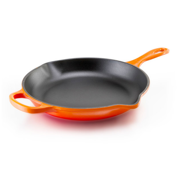 Le Creuset Signature Round Cast Iron Skillet, 26cm