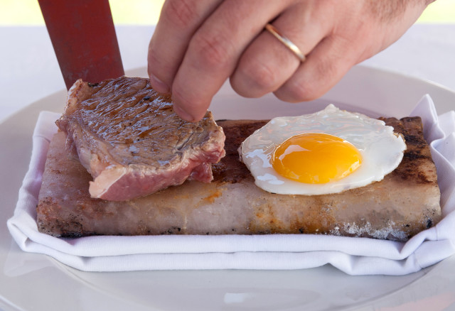 Lifestyle image of Jimmy Public Salt Slab