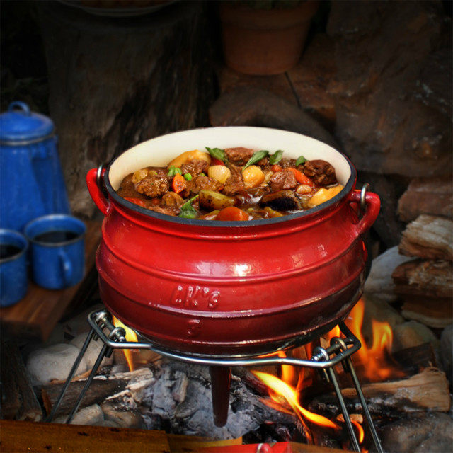 LK's Enamel Size 3 Potjie Pot - Red on the fire