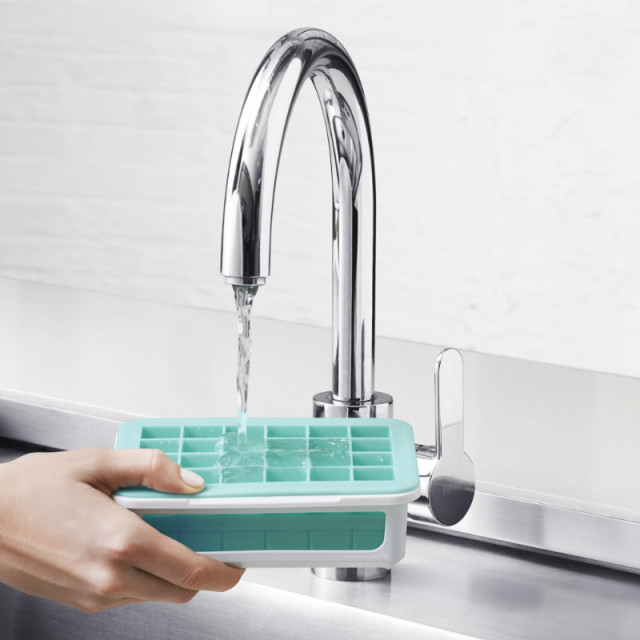 OXO Good Grips Covered Ice Cube Tray
