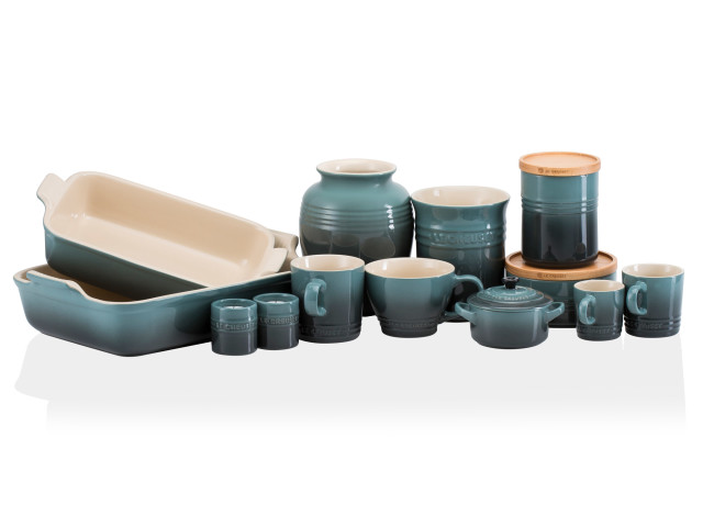 Le Creuset Stoneware Heritage Rectangular Dish, 32cm