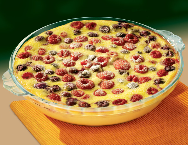 Pyrex Bake & Enjoy Glass Pie Dish, 22cm