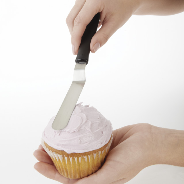 OXO Good Grips Cupcake Icing Knife, 22cm