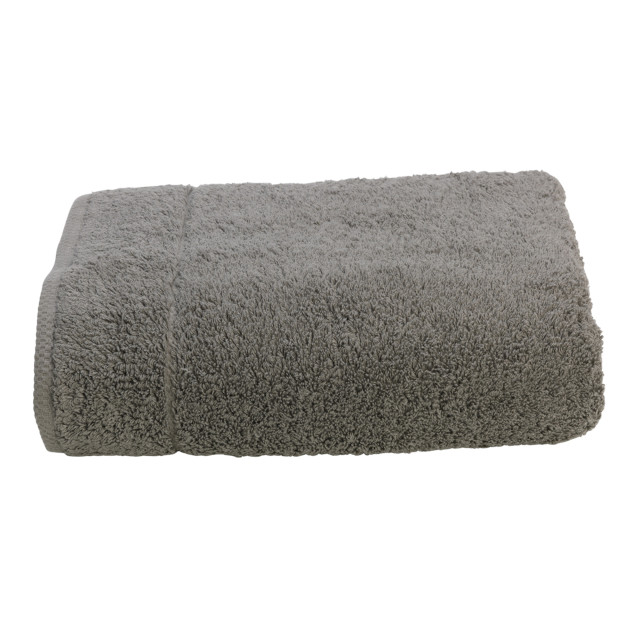 Terry Lustre 710gsm Bath Towel cement product shot