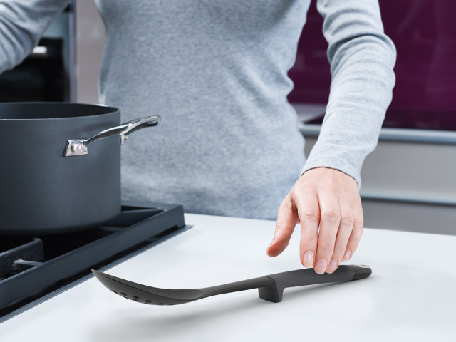 Joseph Joseph Elevate Carousel Set with Tongs
