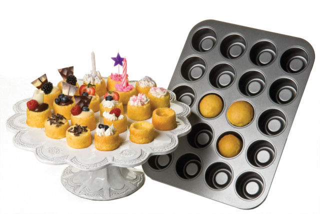 Chicago Metallic Non-Stick 20 Hole Mini Tea Cake Pan