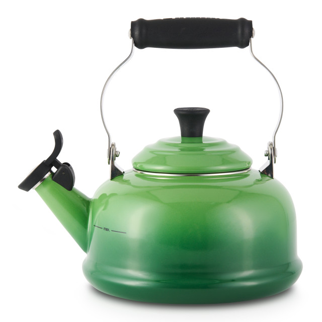 Le Creuset Le Creuset Whistling Stovetop Kettle, 1.6L - Bamboo