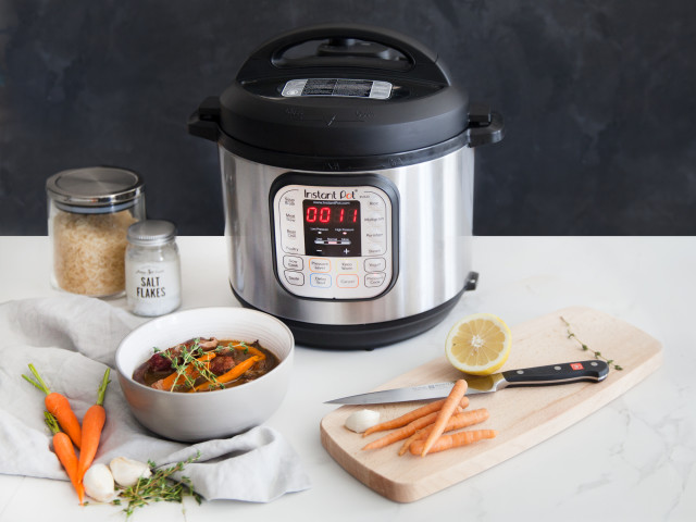 Instant Pot Duo 7-in-1 Smart Cooker
