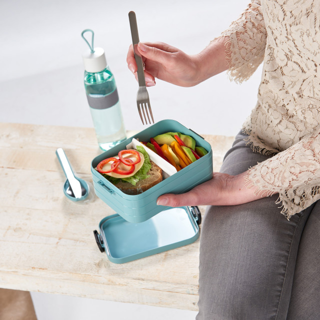 Lifestyle image of Mepal Large Bento Lunch Box