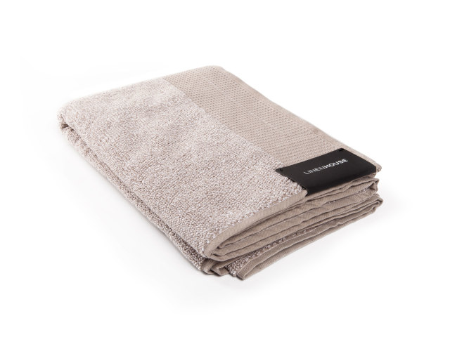 Linen House Plush 550gsm Bath Towel