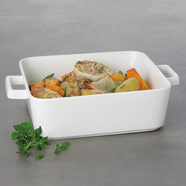 Maxwell & Williams Epicurious Square Baker, 24cm, white