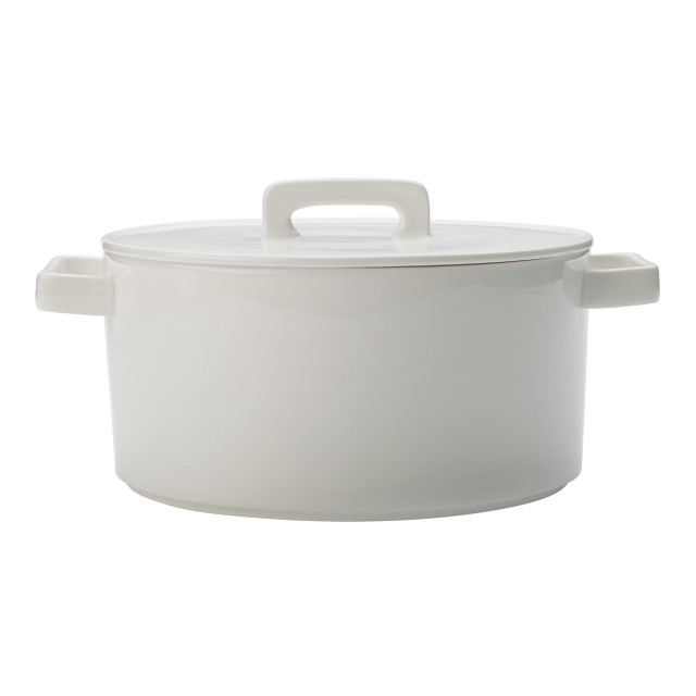 white Maxwell & Williams Epicurious Round Casserole, 2.6L