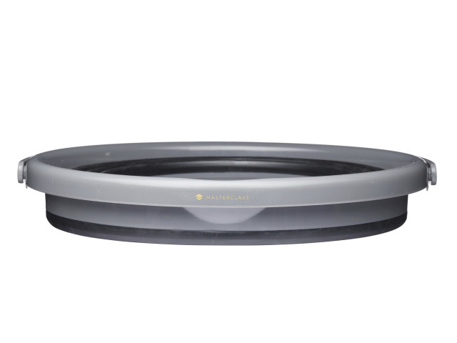 MasterClass Smart Space Collapsible Bucket, side view collapsed