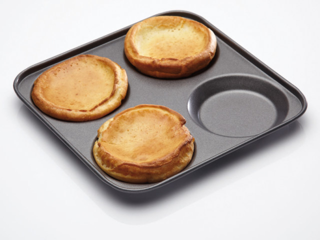 Master Class Non-Stick Four Hole Yorkshire Pudding Pan