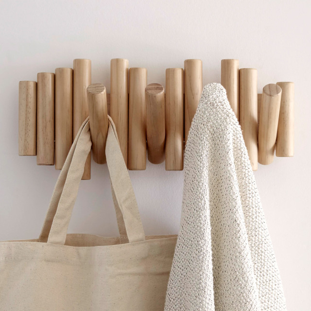Lifestyle image of Umbra Picket Rail Wall Hook