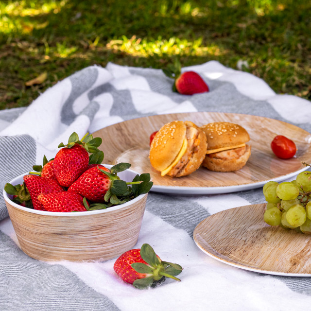 Home Classix Round Melamine Taper Bowl in use