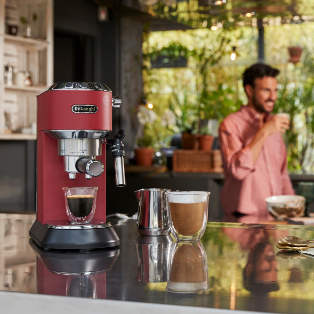 DeLonghi Dedica Pump Manual Espresso Coffee Machine, EC685 - Matte Red