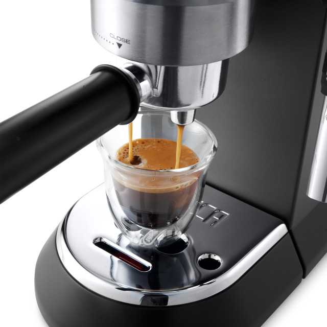 Detail image of DeLonghi Dedica Pump Manual Espresso Coffee Machine, EC685