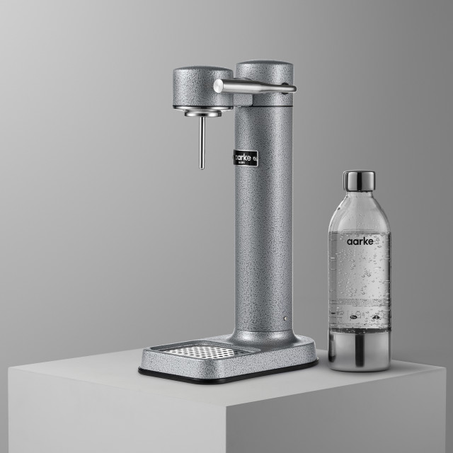 Aarke Aarke III Carbonator Sparkling Water Maker - Hammertone Grey in use 