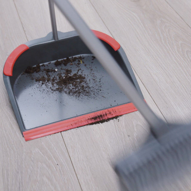 Lifestyle image of Nordic Stream Steel Dust Pan Kit