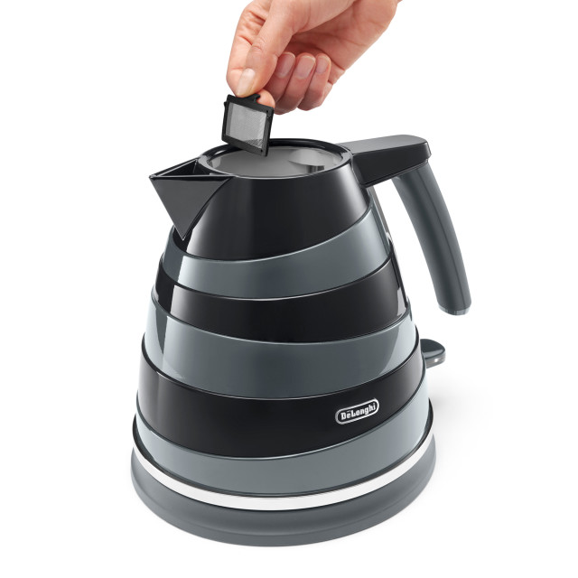 DeLonghi Avvolta Class Cordless Kettle, 1.7L - Black detail