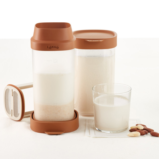 Lifestyle image of Lekue Nut Milk Maker, 1L