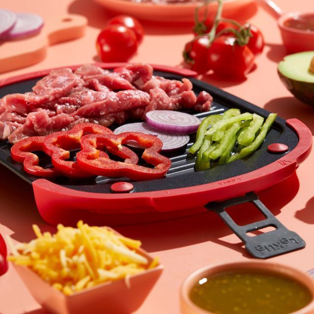 Lifestyle image of Lekue Silicone Microwave Grill