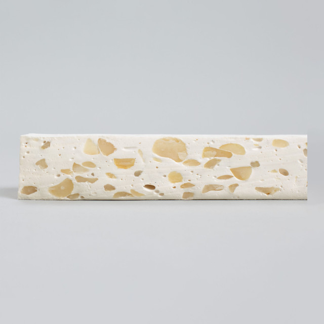 1701 Roasted Macadamia Nougat Bar, 100g nougat