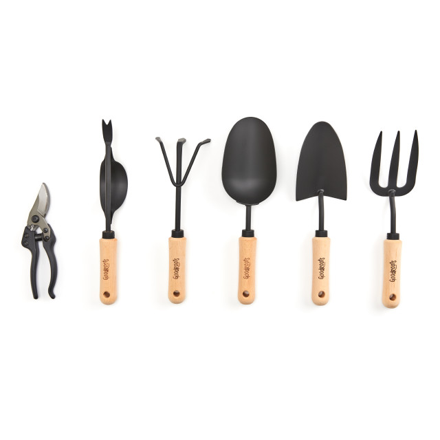 Good Roots hand tools range. Range sold separately.