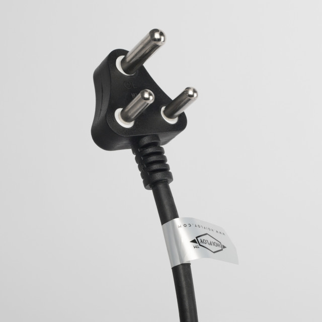 Hoi Ploy Black String Lights plug