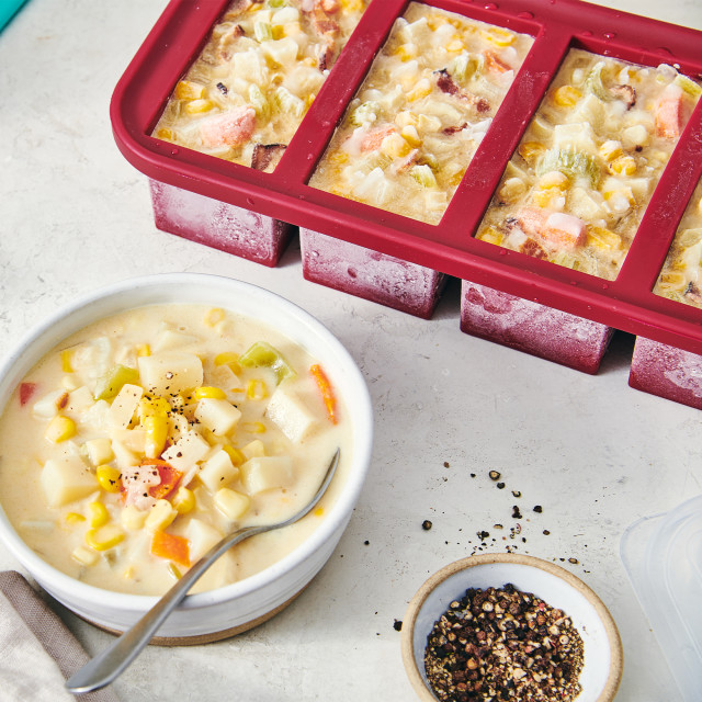 Souper Cubes Souper Cubes 1-Cup Silicone Food Storage Tray with Lid - Cranberry with food