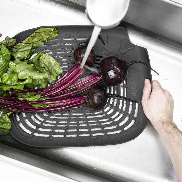 Tovolo Prep N' Rinse Flat Colander - Charcoal in use