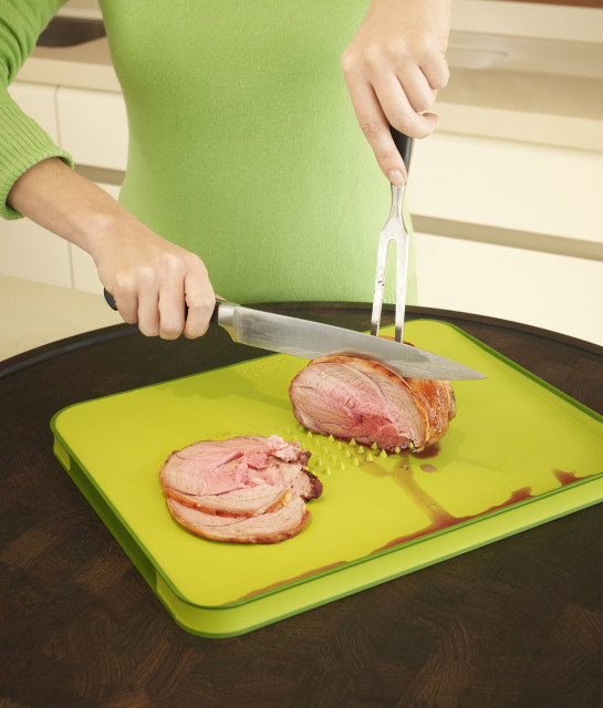 Joseph Joseph Cut and Carve Carving Board