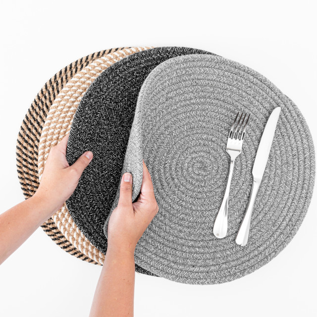 Humble & Mash Round Jute Blend Placemat, Set of 2 - Natural Jute in use