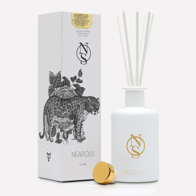 Neapolis Lake of Flowers Reed Diffuser, 220ml product shot