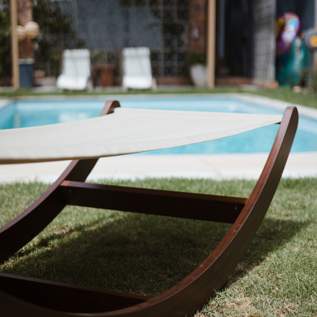 RAW Hammock Lounger - Beige in use