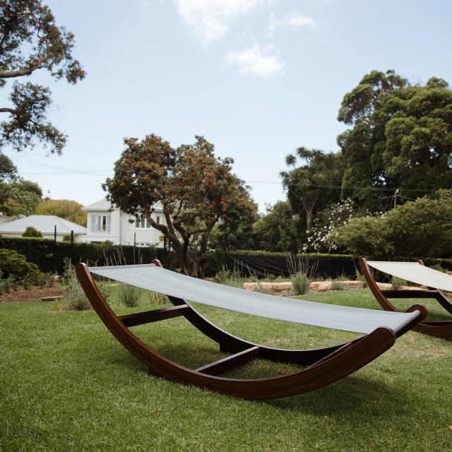 RAW Hammock Lounger - Charcoal in use