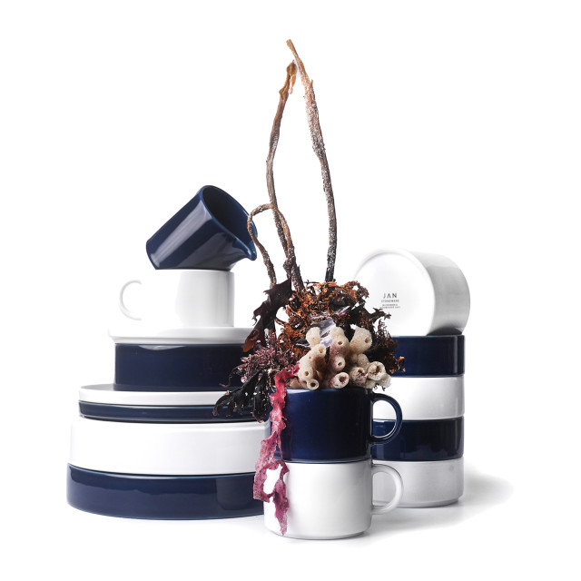 JAN Flat Stackable Tea Cup & Saucer, Set of 4