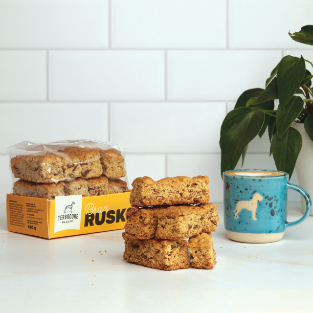 Terbodore Bakery Bran Rusks, 420g in use