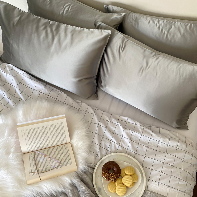Dear Deer Satin Pillow Slip, 45 x 70 cm - Stone in use