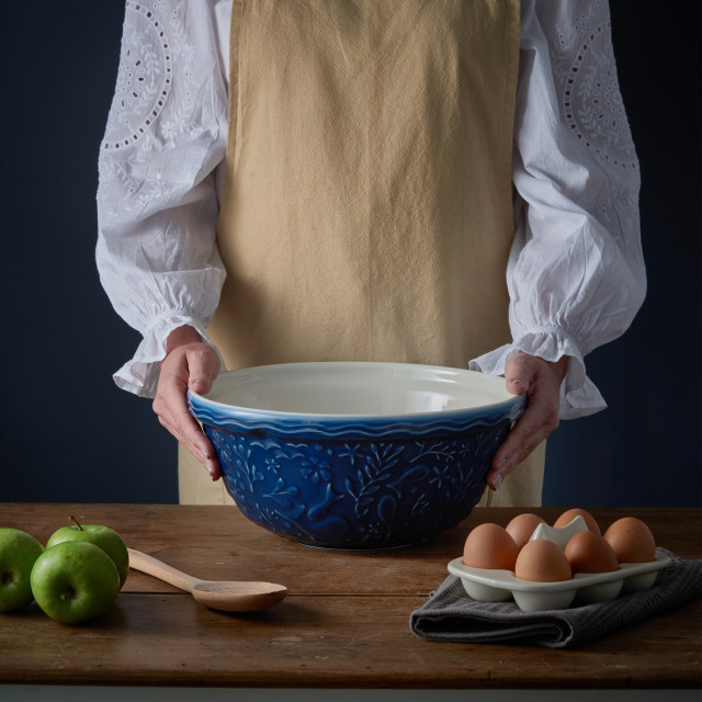 Mason Cash Nautical Boat Mixing Bowl, 29cm, in use