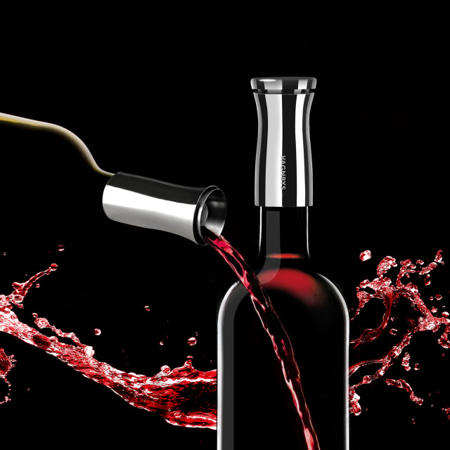 Vagnbys 7-in-1 Wine Aerator in use