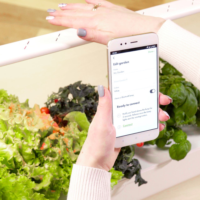 Click & Grow Smart Garden 9 Pro Indoor Gardening Kit detail shot