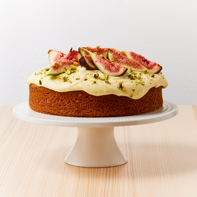 Maxwell & Williams Diamonds Footed Cake Stand - 25cm in use