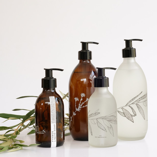 Fijn Botanicals Fynbos Liquid Soap, 500ml - Frosted Glass Product In Use