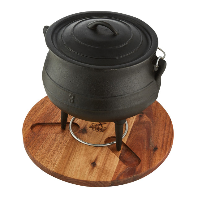 My Butchers Block Potjie Pot Stand & Cutting Board in use